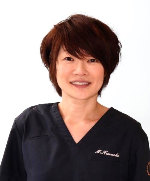 院長　花岡嘉奈子